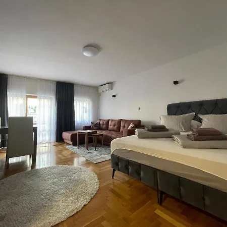 Guest house For
