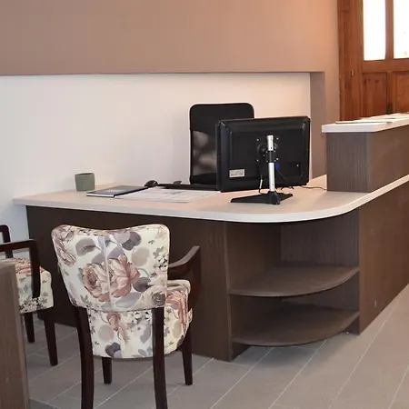 Guest house For